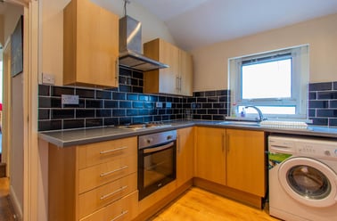 Crwys Road, Cathays, Cardiff - Image 2
